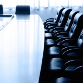 Face aux enjeux climatiques et sociaux, les conseils d'administration doivent se renforcer pour assurer leur responsabilité