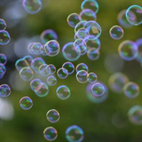 Factoriser des critères ESG dans les stratégies d'investissement est une décision éclairée pour les investisseurs. Voici pourquoi.