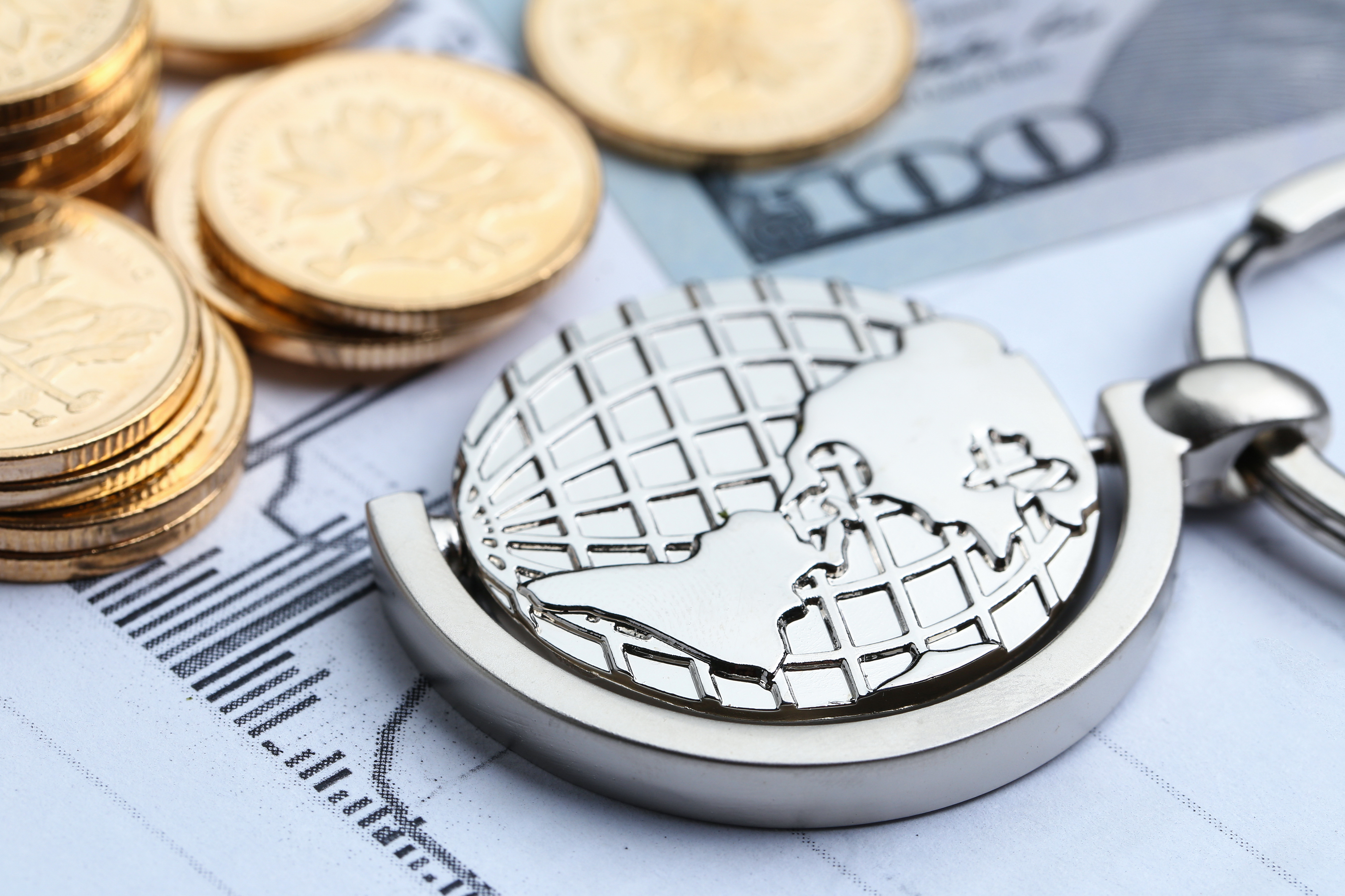 Le président de la SEC menace d'interdire les normes IFRS pour le reporting de durabilité, risquant la fragmentation des marchés et l'accès aux informations financières.